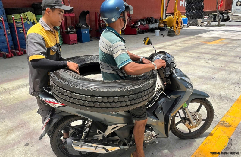 Trung tâm phân phối lốp xe chính hãng